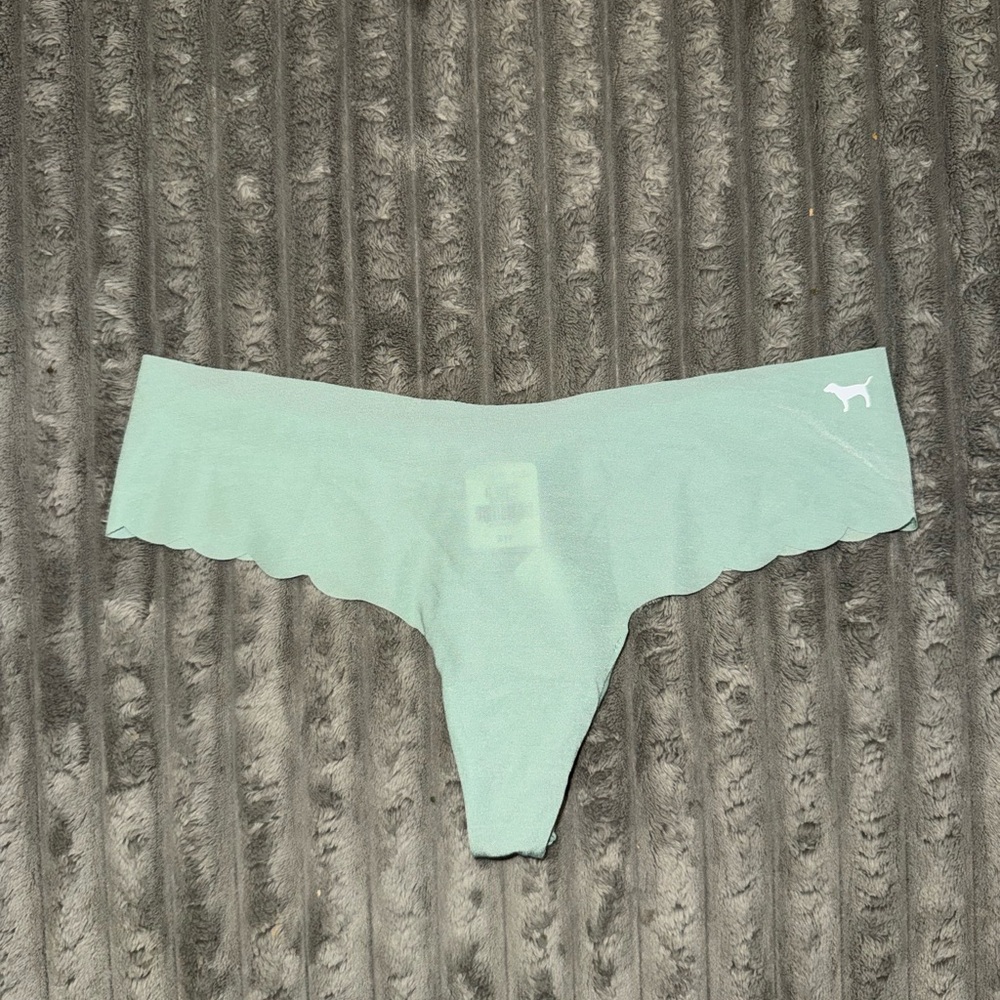 PINK Victoria's Secret Mint Seamless Thong